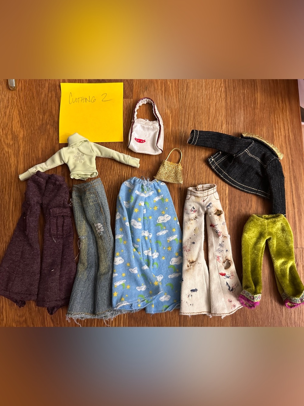 BRATZ Vintage Doll Clothing & Accessory Set - Clothing Lot 2